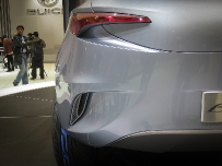Концепт-кар Buick Envision на Шанхайском автосалоне 2011