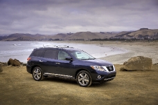 Nissan Pathfinder – вездеход, следопыт и джентльмен в одном кузове