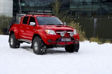 Неразрушимый Toyota Hilux