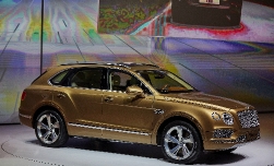 Bentley Bentayga 4х4 — шикарный кроссовер для деловых людей.