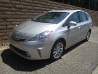 Toyota Prius v Five модель 2012