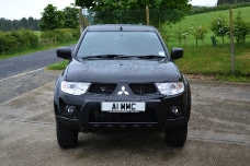 Mitsubishi L200 Barbarian Black Special Edition