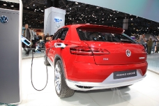 Volkswagen Cross Coupe на автосалоне ММАС-2012