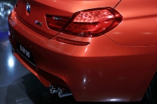 Новые BMW M6 на автосалоне ММАС 2012