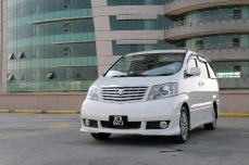 Минивэн Toyota Alphard