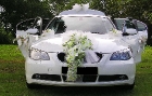 Лимузин для свадебных торжеств.